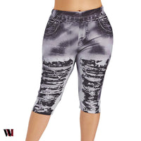 Plus Size 3D Ripped Jean Print Capri Leggings