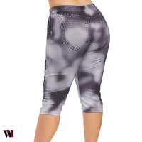 Plus Size 3D Ripped Jean Print Capri Leggings