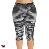 Plus Size 3D Ripped Jean Print Capri Leggings