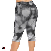 Plus Size 3D Ripped Jean Print Capri Leggings